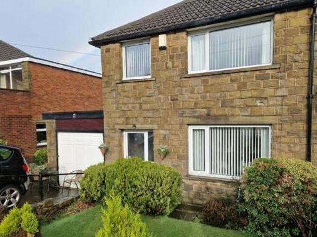 House for sale in Holmfirth, West Yorkshire