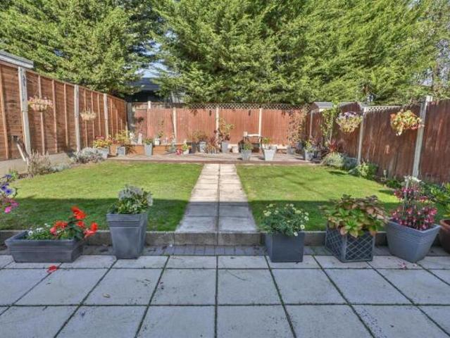 Farm for sale in Pilgrims' Hatch, Navestock Side