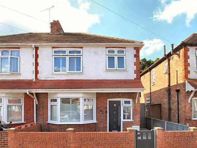 House for sale in Greater London