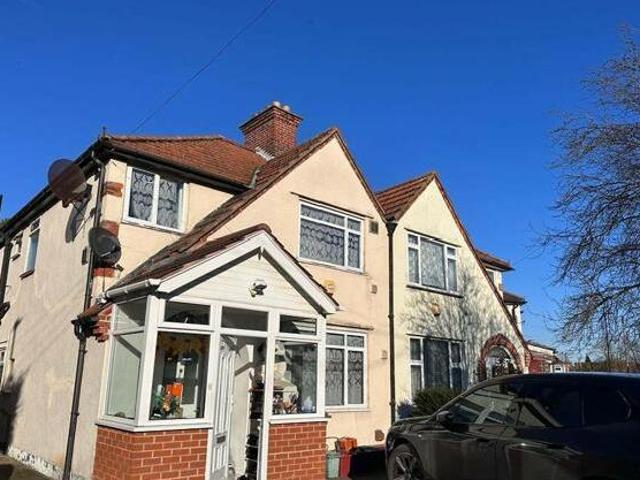 House for sale in Greater London