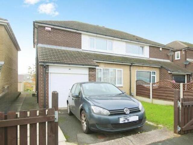 House for sale in Huddersfield, West Yorkshire