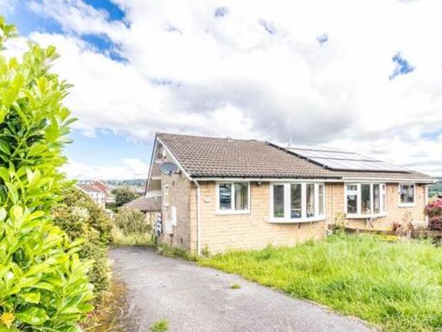 House for sale in Huddersfield, West Yorkshire