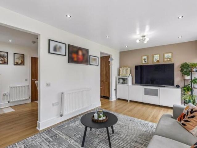 Farm for sale in Oatlands, Scotland