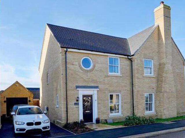 House for sale in Huntingdon