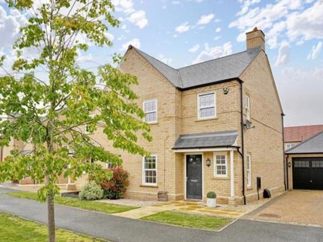 House for sale in Huntingdon