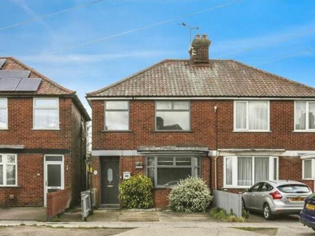 House for sale in Key Street, Suffolk