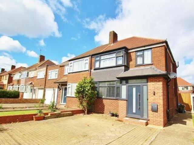 House for sale in Isleworth, Greater London