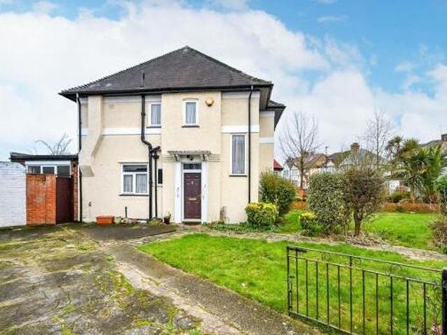 House for sale in Isleworth, Greater London