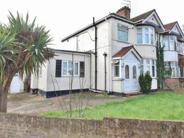 House for sale in Isleworth, Greater London