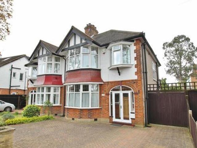 House for sale in Isleworth, Greater London