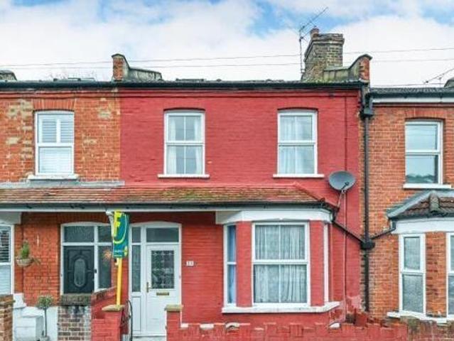 House for sale in Isleworth, Greater London