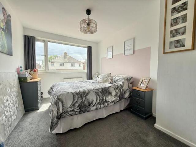 Farm for sale in Isleworth, Greater London
