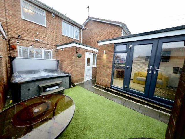 Farm for sale in Bransholme, Hull