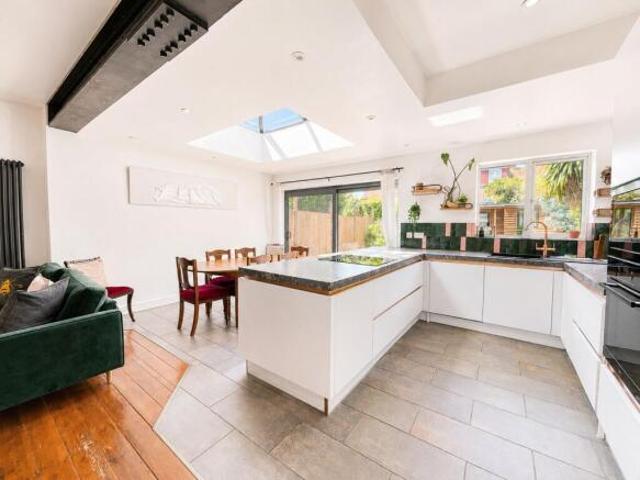 Farm for sale in Kursaal Estate, Alton Barnes
