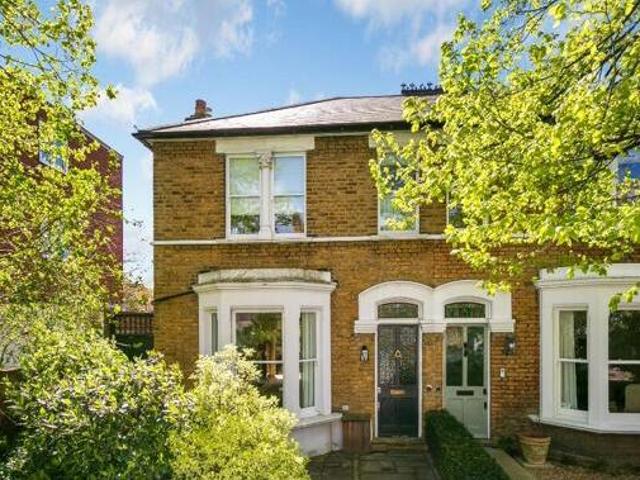 House for sale in Brentford End, Greater London
