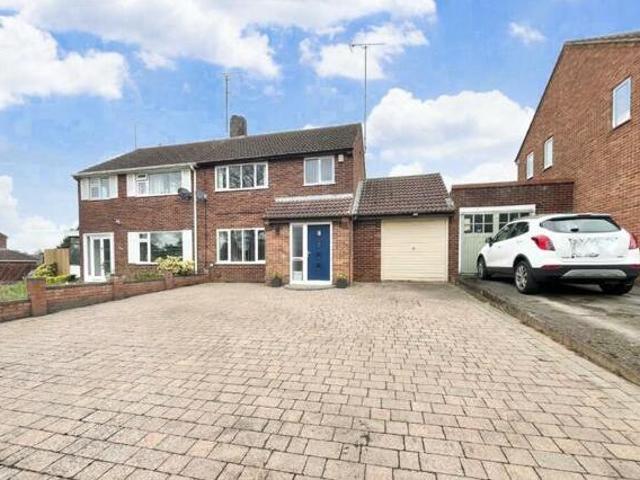 House for sale in Northampton, Northamptonshire