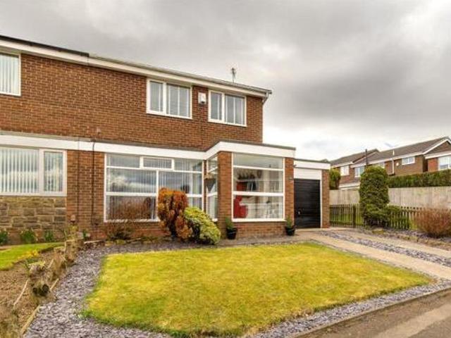 House for sale in Newcastle-under-Lyme, Staffordshire