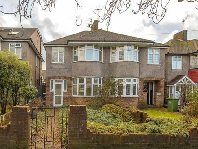 House for sale in Kingston Upon Thames, Greater London