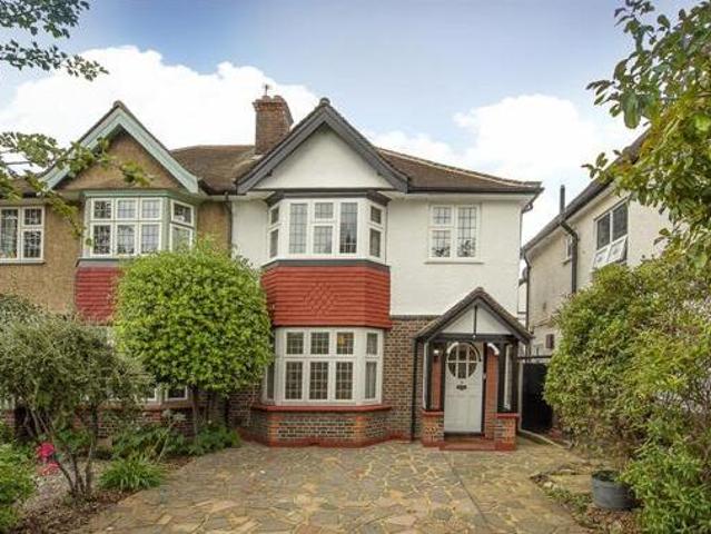 House for sale in Kingston upon Thames, Greater London