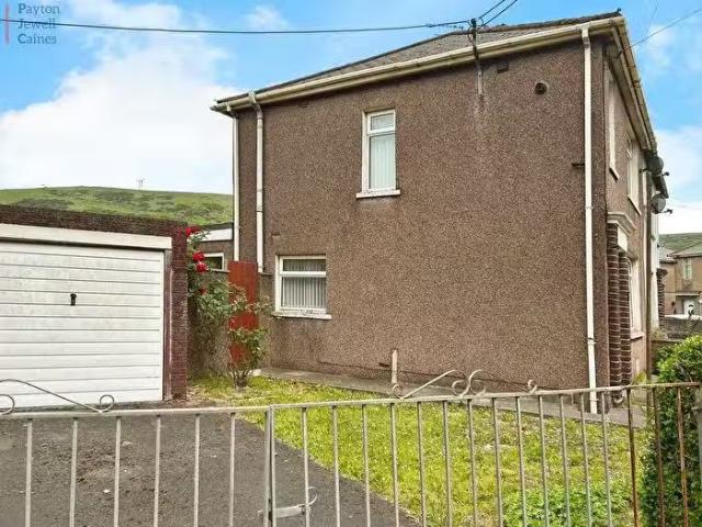 House for sale in Taibach