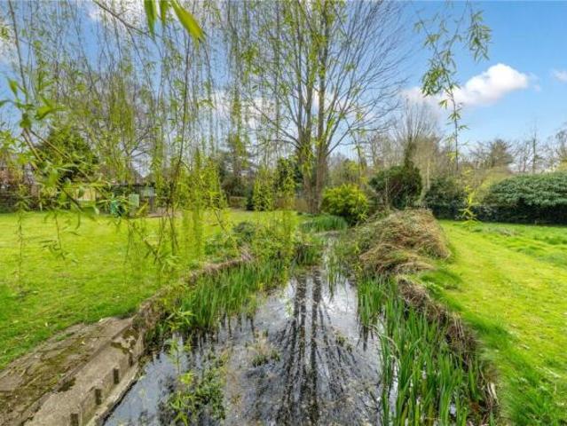 Farm for sale in Newport Pagnell