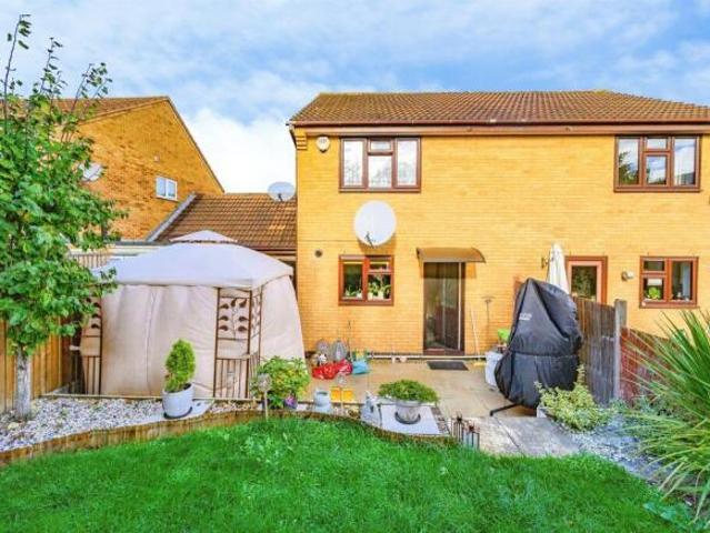 Farm for sale in Luton