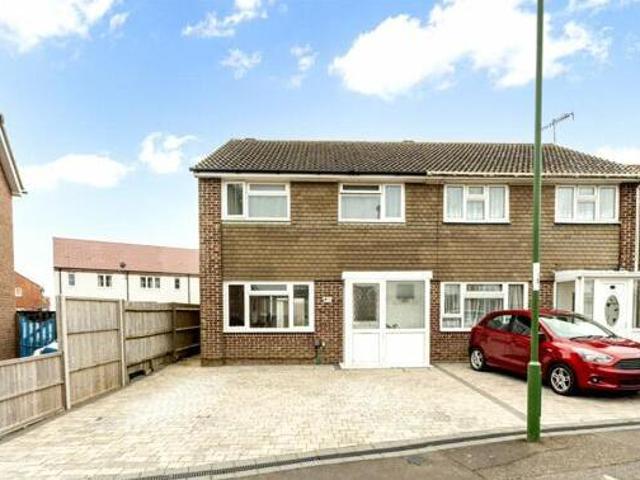 House for sale in Fishersgate, West Sussex