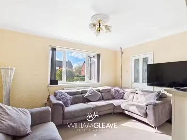 House for sale in Pulford