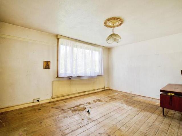 Farm for sale in Lyons, Greater London