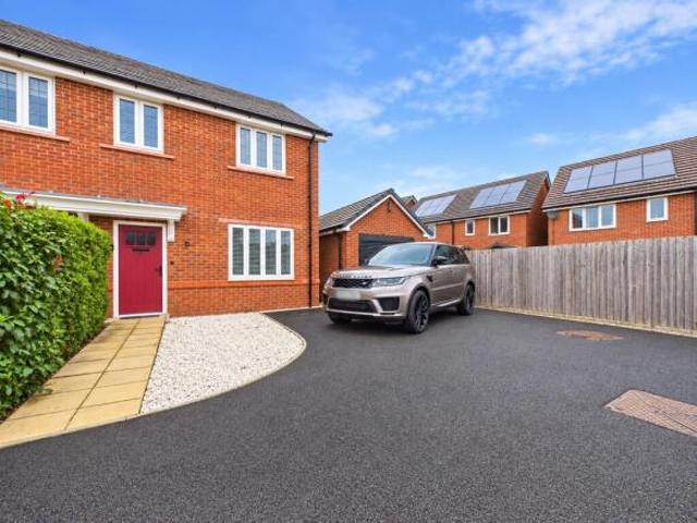 Farm for sale in Dines Green, Worcestershire