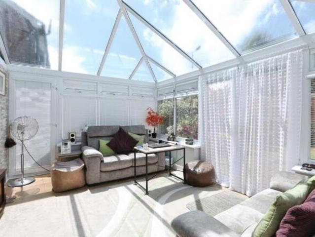 Farm for sale in Grove Park, Oad Street