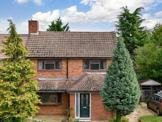 House for sale in Pachesham Park, Surrey
