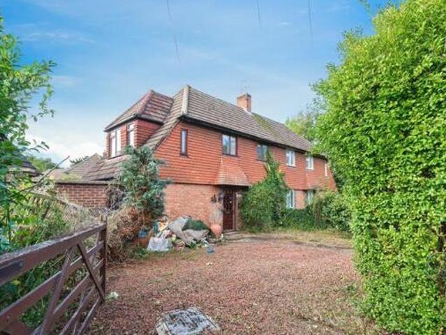 House for sale in Pachesham Park, Surrey