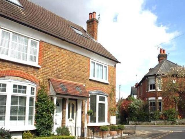 House for sale in Pachesham Park, Surrey
