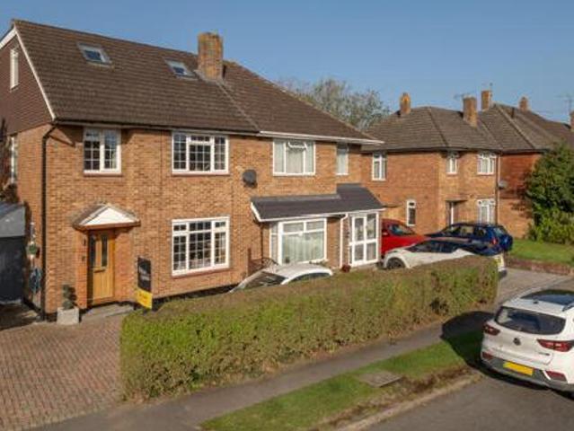House for sale in Pachesham Park, Surrey