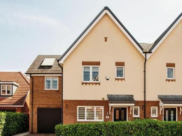 House for sale in Watford, Hertfordshire