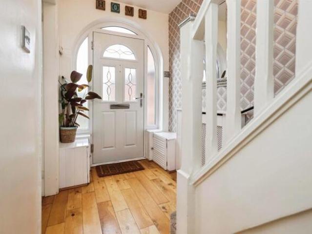 Farm for sale in Lyndon Green, Birmingham
