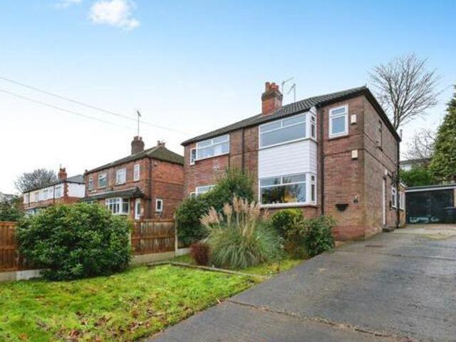 House for sale in Farnley, West Yorkshire