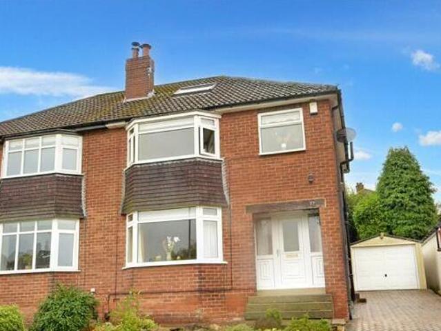House for sale in Cookridge, West Yorkshire