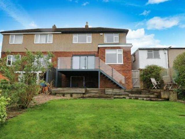House for sale in Rufford Park, Yeadon