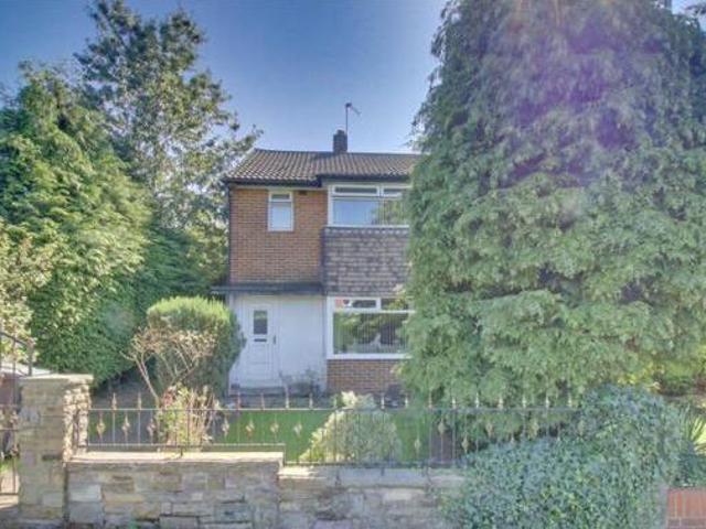 House for sale in Cookridge, West Yorkshire