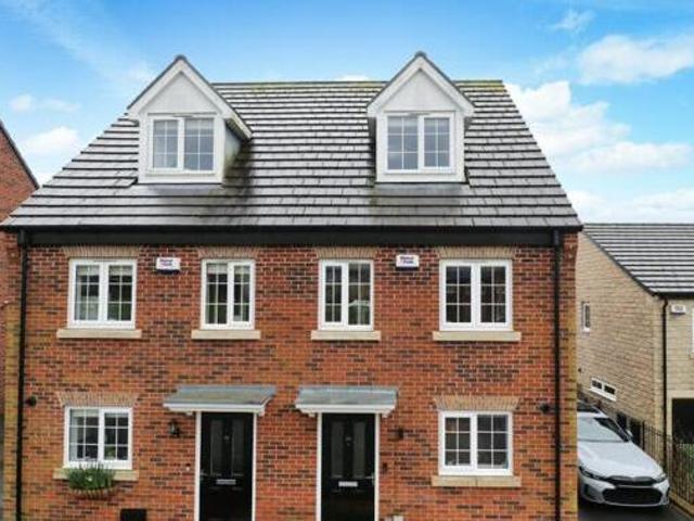 House for sale in Cookridge, West Yorkshire
