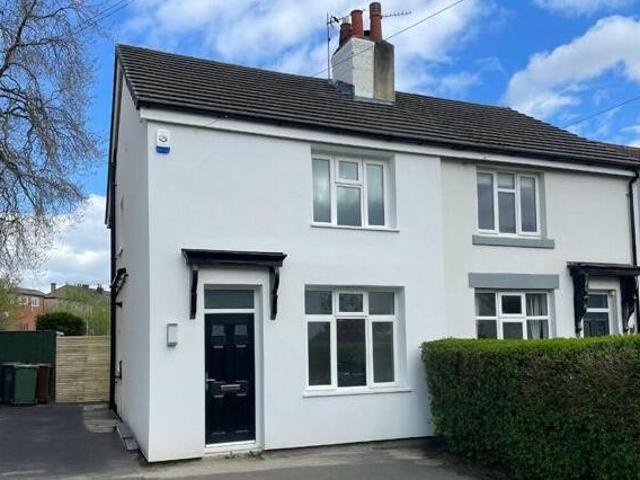 House for sale in Farsley, West Yorkshire