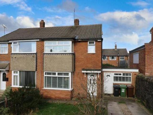 House for sale in Cookridge, West Yorkshire