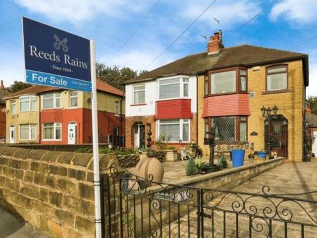 House for sale in Austhorpe, West Yorkshire