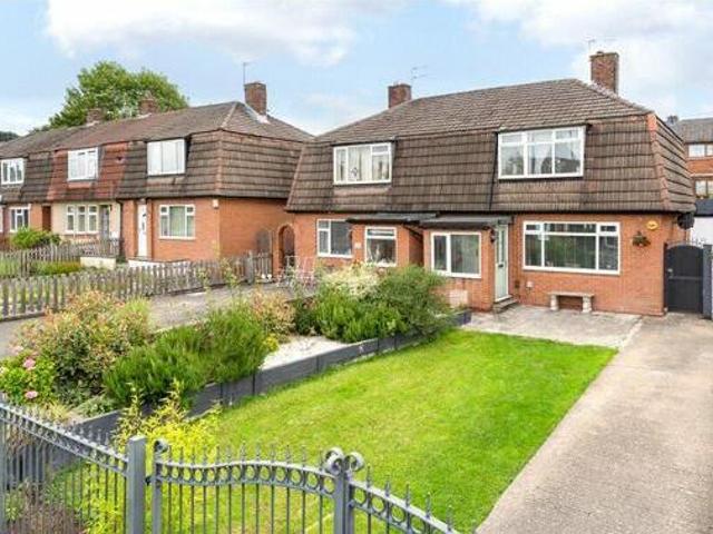 House for sale in Shaw Lane, Yeadon