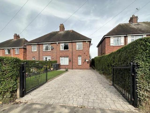 House for sale in Kingsley Moor, Staffordshire