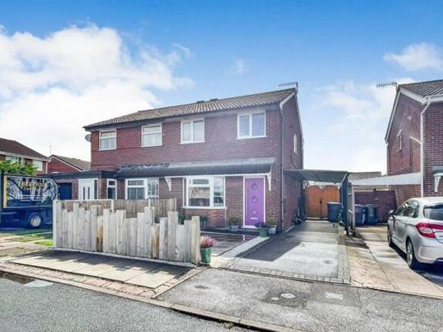 House for sale in Kingsley Moor, Staffordshire