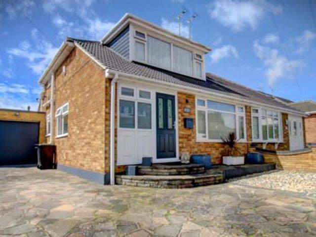 House for sale in Alton Barnes, Essex