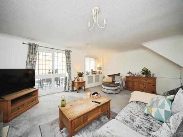 Farm for sale in Luton